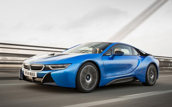 Loạn giá BMW i8